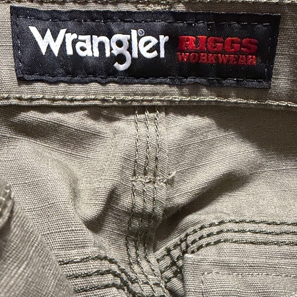 Wrangler Riggs Workwear Ranger Relaxed Fit Size 31 x34 - Picture 2 of 13